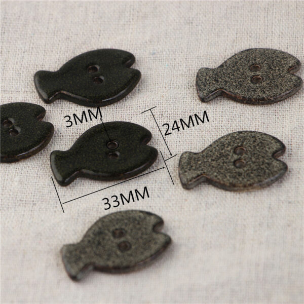 33x24mm Black and Gray Fish-Shaped 2-Hole Handmade Ceramic Buttons 3pcs - Image 2