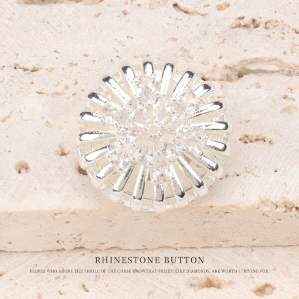 Hollowed Flower-Shaped Zircon Electroplated Copper Button for Fur Coats 2pcs - Image 5