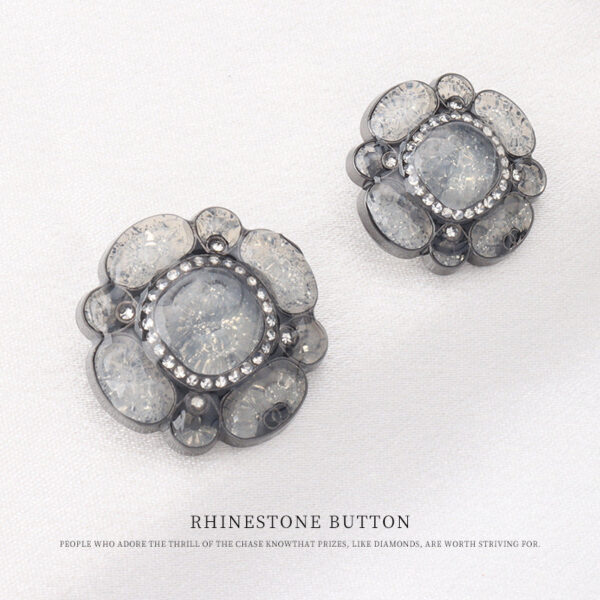 Floral Transparent Black Pink Metal Rhinestone Buttons for Women Sweater 4pcs - Image 2