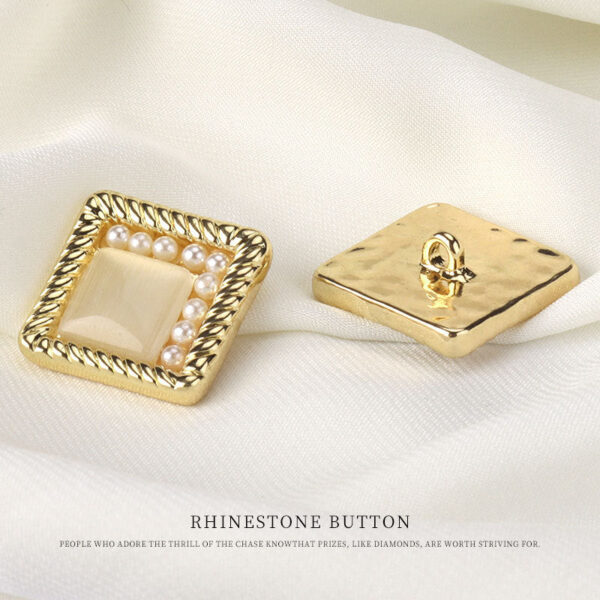 18mm Golden Square Metal Pearl Button 4pcs - Image 2