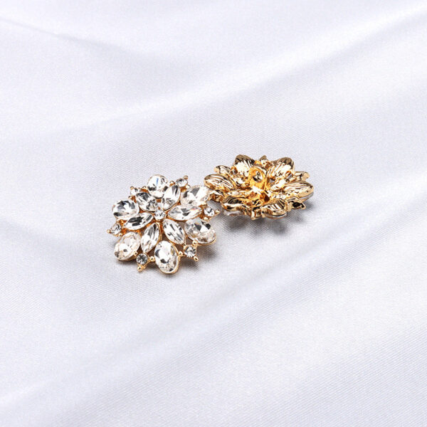 20mm Golden Silver Floral Hollow Rhinestone Metal Buttons for Cardigan 2pcs - Image 3