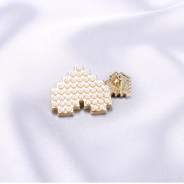 12.5/15/23mm Heart-Shaped Pearl Metal Rhinestone Button 15 Pack - Image 3