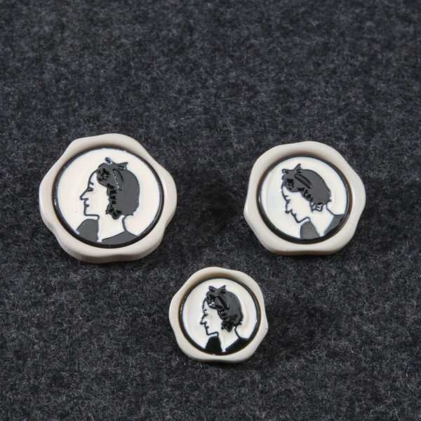18/23/25mm Black White Female Portrait Resin Metal Shank Buttons 15 Pack - Image 5