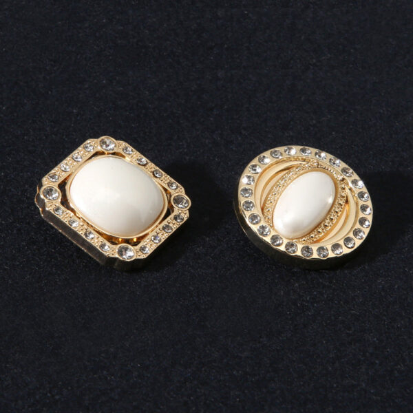 18/21mm Square Round Golden Metal Shank Buttons with Rhinestones Pearl 10pcs - Image 4