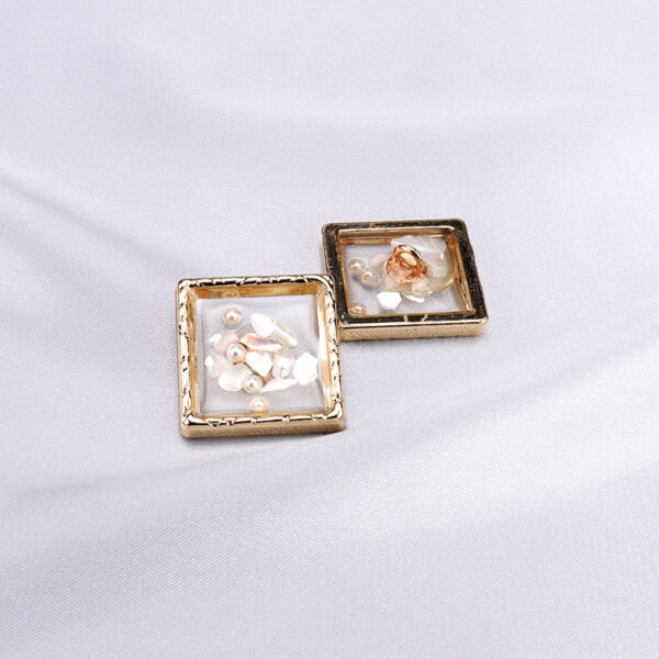 15-22mm Fashion Coat Square Metal and Shell Buttons 12pcs - Image 2