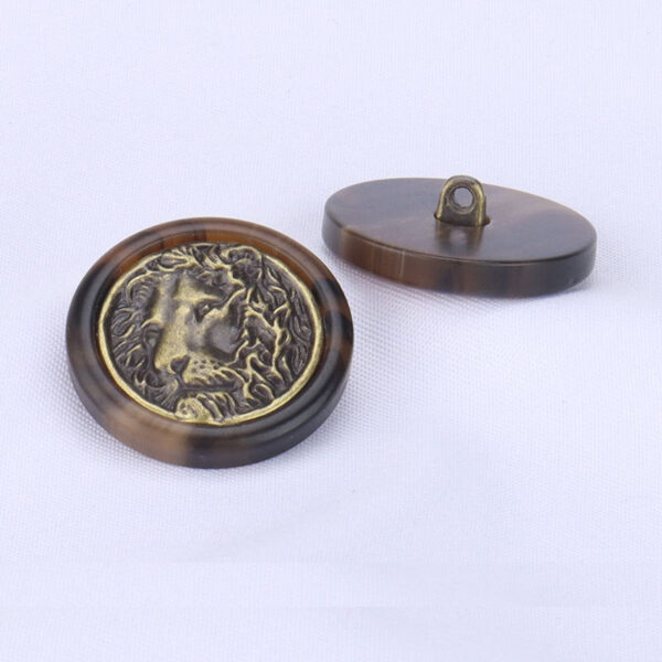 Vintage Lion Head Metal Resin Combined Buttons for Outerwear 20 Pack - Image 2