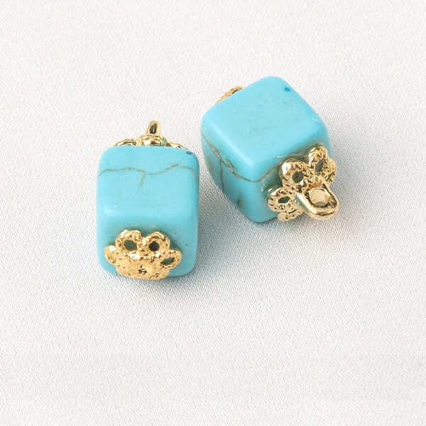 White & Blue Resin Flower Mount Buttons Square Round Cylindrical Hexahedral 20pcs - Image 8