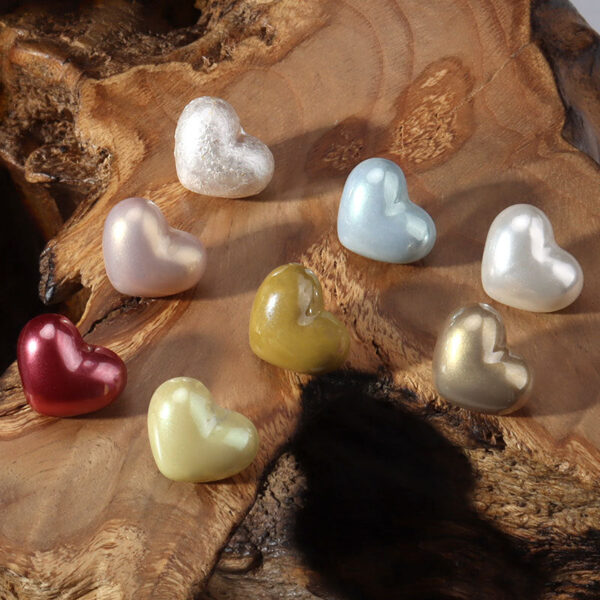 14mm Heart-Shaped Plastic Decorative Button for Kids' Clothes 40 Pack