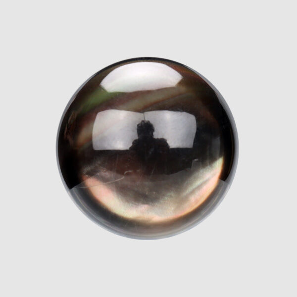 12.5 - 23mm Japanese Handmade Hemispherical Deep Sea Shell Buttons 2pcs - Image 4