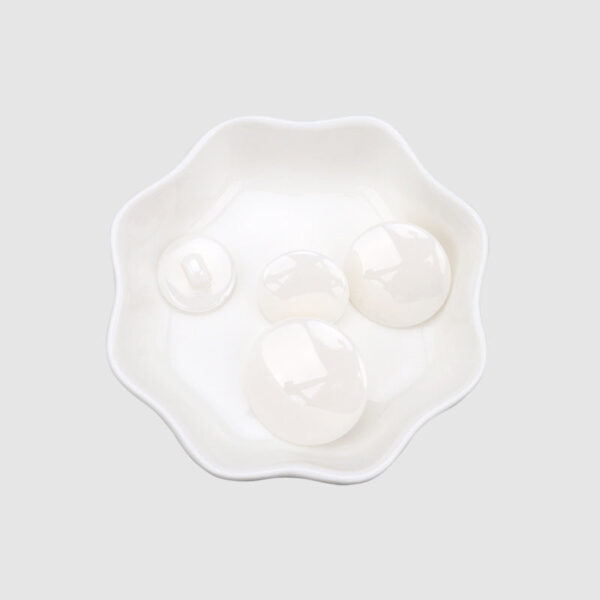 15 - 24mm Black & White Spherical Ceramic Buttons with Shank 6pcs - Image 5