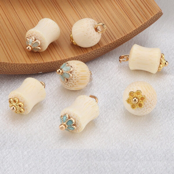 9-11mm Chinese Eco-Friendly Bamboo Frog Knot Buttons 35 Pack - Image 3