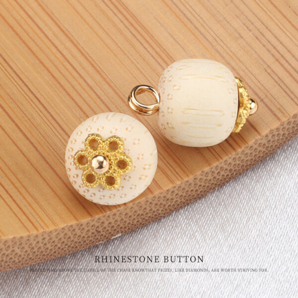 9-11mm Chinese Eco-Friendly Bamboo Frog Knot Buttons 35 Pack - Image 5