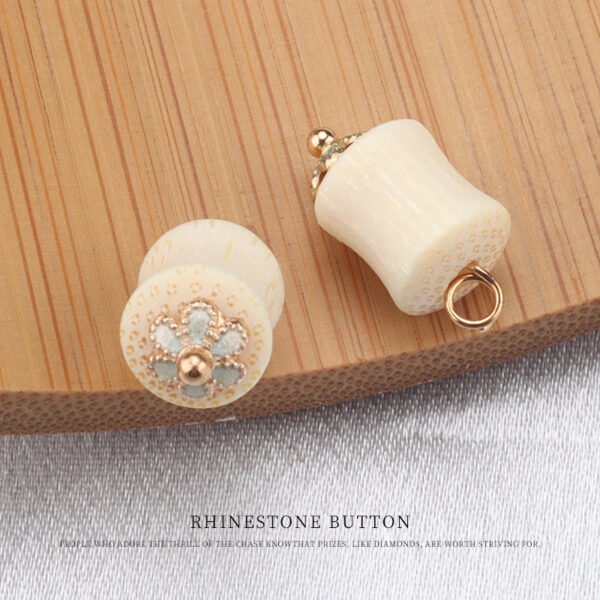 9-11mm Chinese Eco-Friendly Bamboo Frog Knot Buttons 35 Pack - Image 9