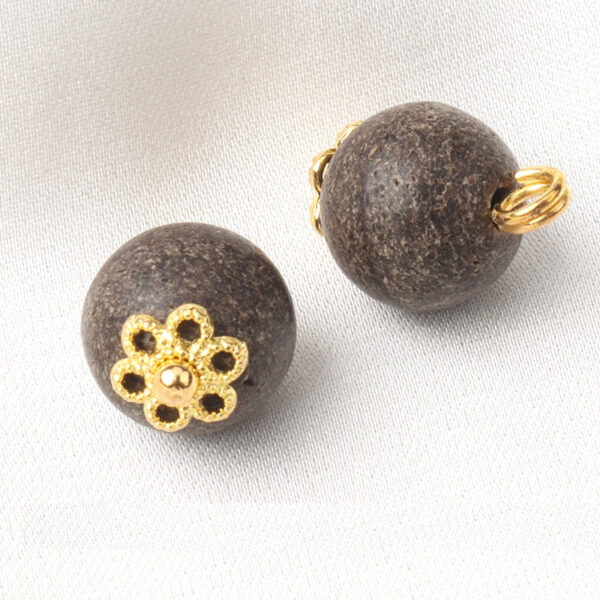 10mm Khaki Coconut Shell Round Button with Metal Shank 30 Pack - Image 3
