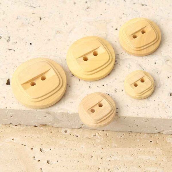 12-22mm Round 2 Hole Natural Poplar Wood Buttons for Children's Sweaters Cardigans