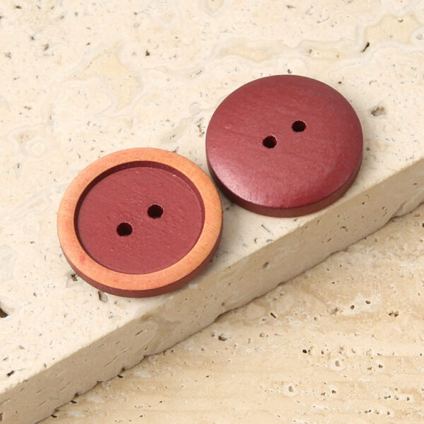 11-25mm Round 2 Hole Distressed Natural Wood Buttons with White Green Red Paint - Image 6