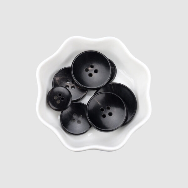 15 - 28mm Round 4 Hole Black and Red Brown Genuine Natural Horn Buttons 20pcs - Image 4