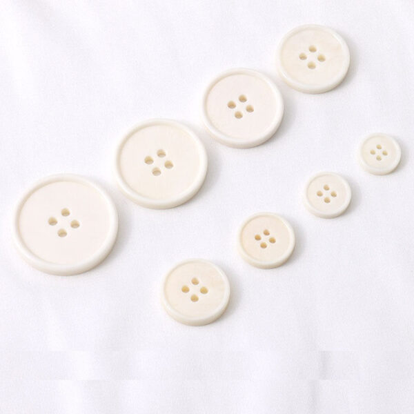 11.5-28mm Slim-Edged Four-Hole Off-White Bone Buttons 40 Pack - Image 3