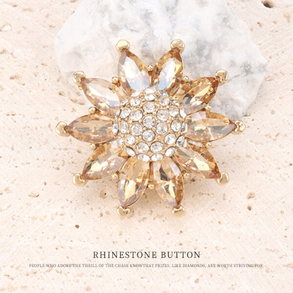 32mm Floral Shaped Metal Rhinestone Shank Buttons for Sweater Outerwear 2pcs - Image 4