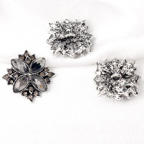 23mm Gunmetal Black Floral Shaped Metal Rhinestone Shank Buttons 5pcs - Image 2