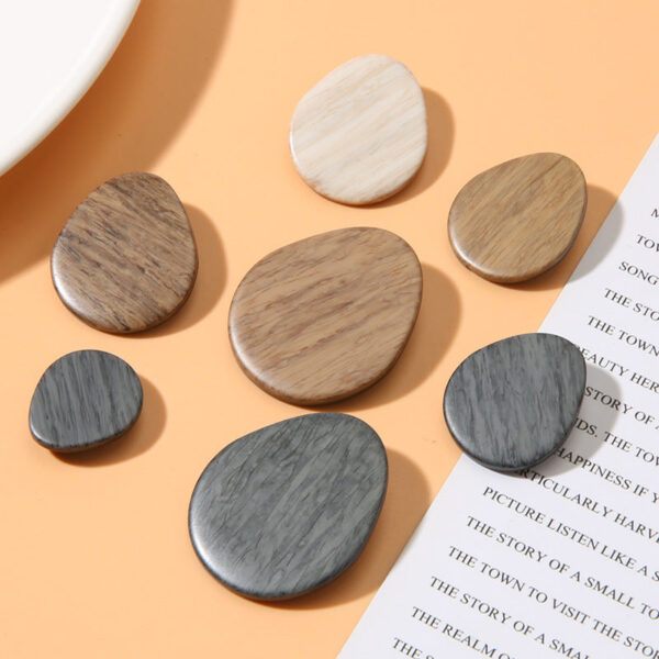 Oval Wood Grain Resin Shank Buttons 20 Pack(19/24/27/33mm) - Image 3