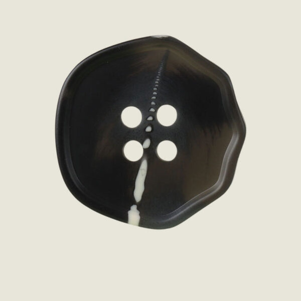 18-28mm Irregular Shaped Four Eye Resin Buttons for Suits Trousers 20pcs - Image 4