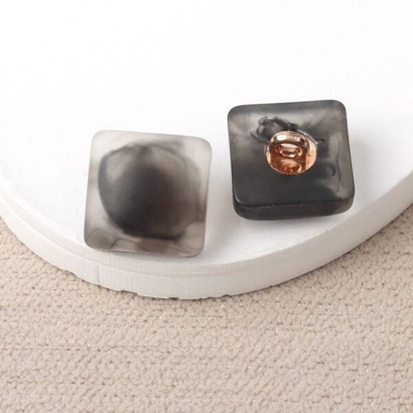 White Black Brown Resin Heart Flower Square Shape Shank Buttons 40 Pack - Image 3