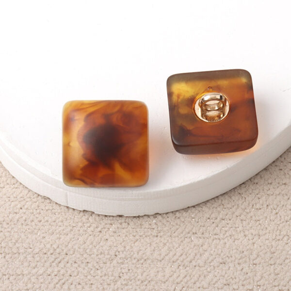 White Black Brown Resin Heart Flower Square Shape Shank Buttons 40 Pack - Image 4