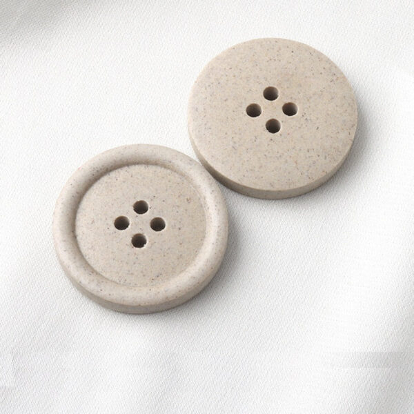 15-25mm Round Beige Blue Frosted Resin Recycled Four-Hole Buttons 30 Pack - Image 4