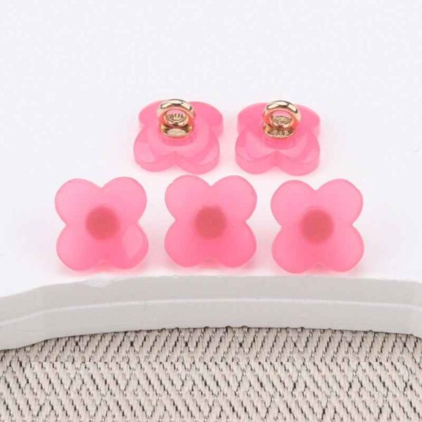9.5mm Flower Shaped Resin Buttons High Shanks for Women's Shirts 30 Pack