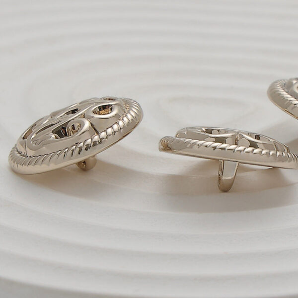 18-23mm Fashion Hollow Winding Flower Metal Button 10pcs - Image 4