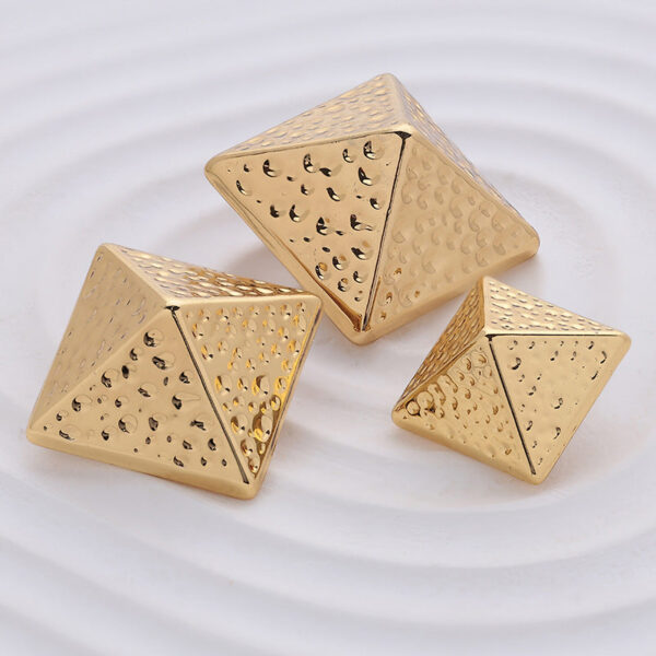 Pyramid Rhombus Sharp-Angled Metal Shank Button 5pcs - Image 3