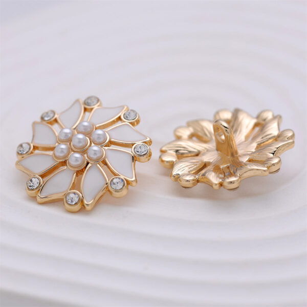 23mm Diamond-Inlaid Pearl Windmill-Shaped Metal Coat Button 6pcs - Image 2