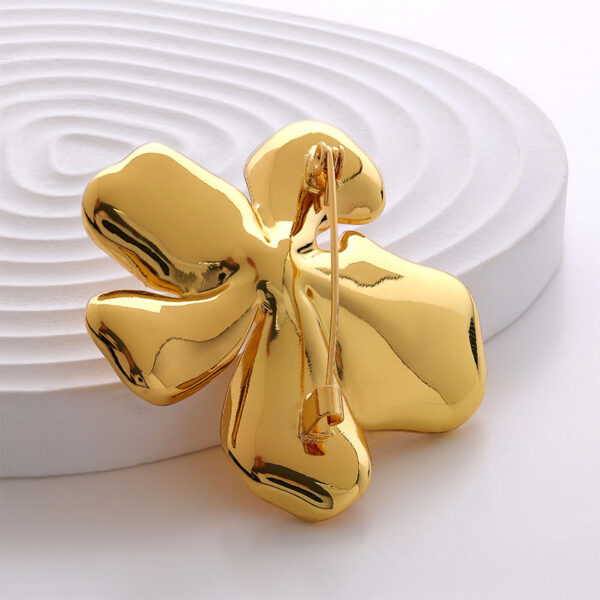 French Gold Chrome-Plated Pearl Flower Brooch Pin 2 Pack - Image 2