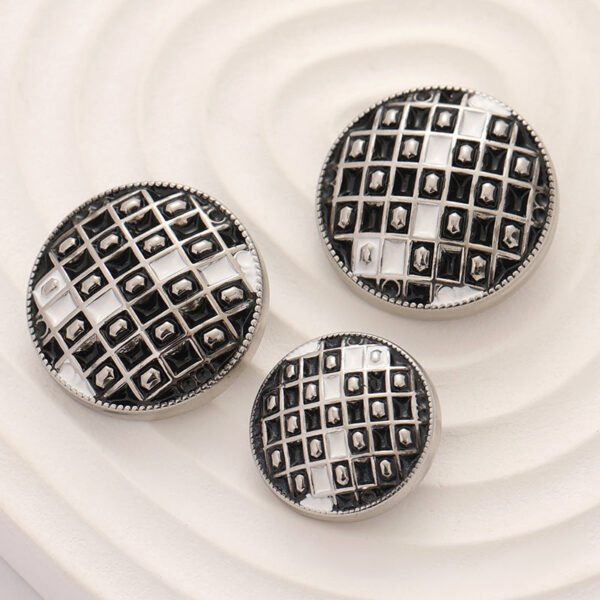 18-23mm Black and White Epoxy Checkerboard Metal Clothing Button 8pcs - Image 2