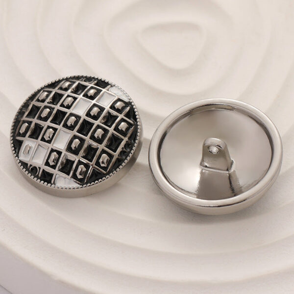 18-23mm Black and White Epoxy Checkerboard Metal Clothing Button 8pcs - Image 3
