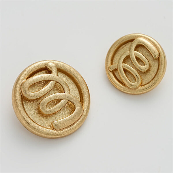 Sand Gold M Letter Three-Dimensional Relief Hollow Metal Button 5pcs - Image 4