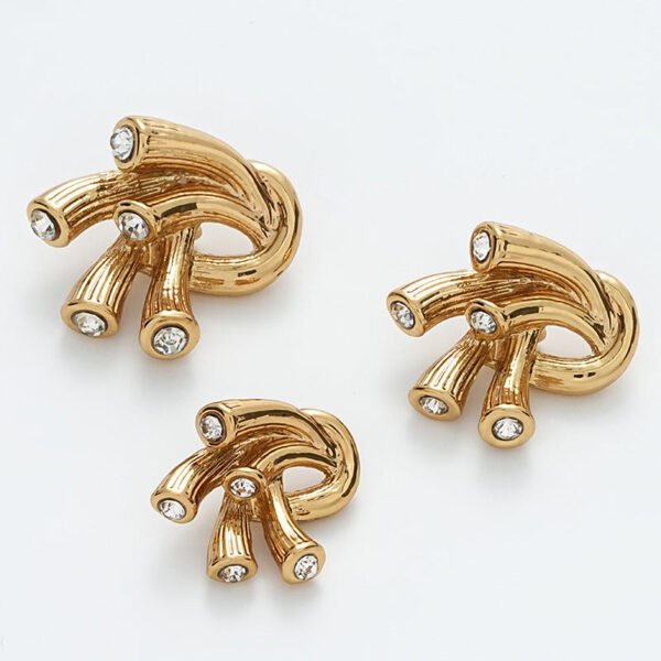 Irregular Antennae Diamond-Inlaid Retro Gold Metal Button 5pcs - Image 2