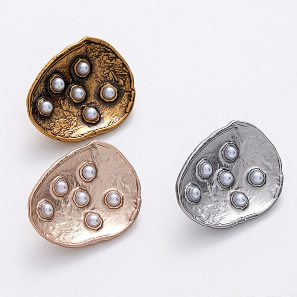 23mm Antique Gold Metal Sewing Button Teardrop Shape 6 Pearls 5pcs - Image 2