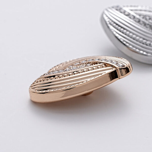 Heart-Shaped Diamond-Inlaid Striped Gold Fashion Metal Button 10pcs - Image 4