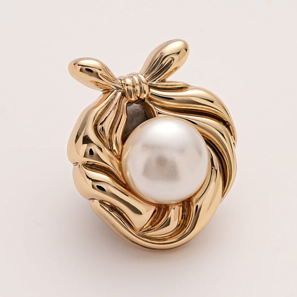 Luxurious Retro Bow-Tied Scarf with Pearl Heart Metal Buttons 10pcs - Image 2