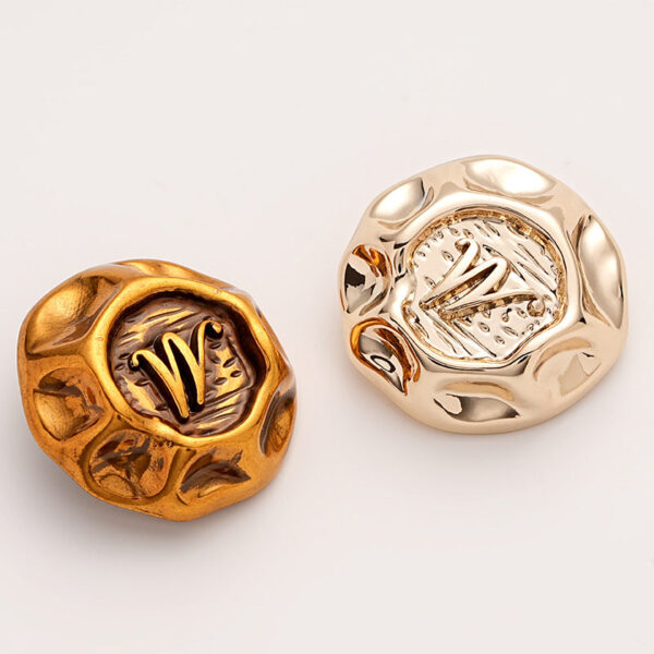 Retro Irregular M Letter Decorative Metal Button 5pcs - Image 3