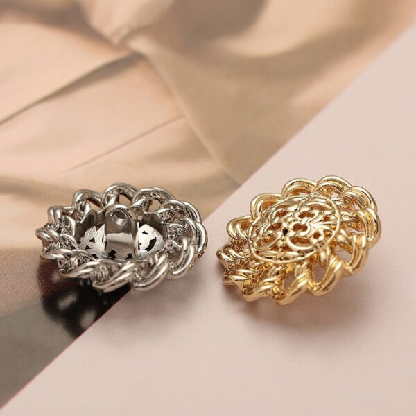 Retro Style Irregular Hollow Floral Hand-Sewn Metal Button 10PCS - Image 4