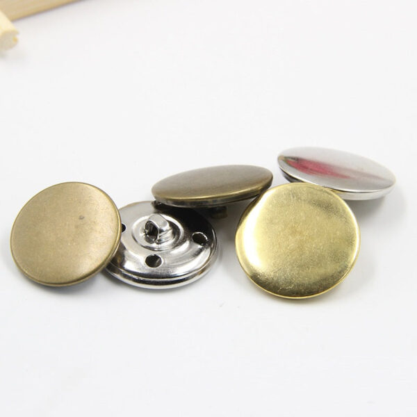 15-30mm Round Metal Vintage Decorative Buttons 90 Pack - Image 3