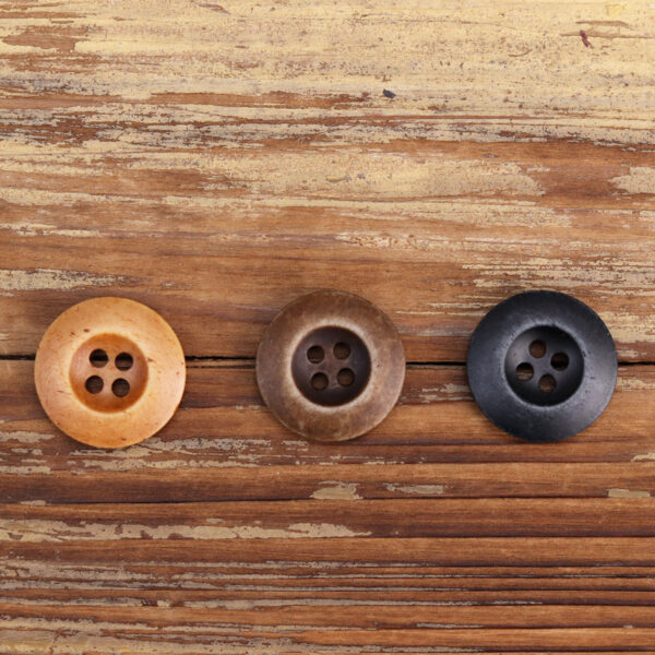 11.5-20mm Vintage Distressed Orange Bovine Bone Buttons 20 Pack(4 Sizes) - Image 2