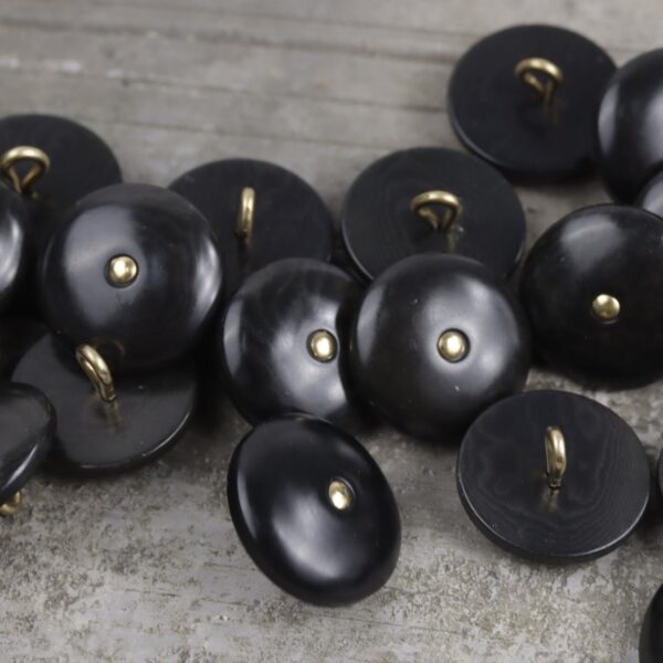 Retro Natural Palm Nut Shell Shank Buttons for Knitted Cardigans 25 Pack - Image 7