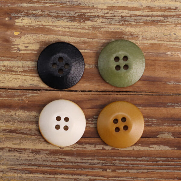 Cracked Natural Fruit Buttons Black Green White Ginger Yellow 100 Pack - Image 2