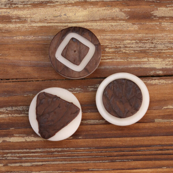 Natural Bark White Wood Grain Corozo Button 20 Pack(4 Sizes) - Image 4