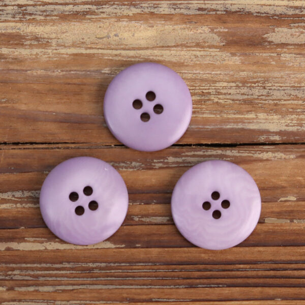15mm/18mm/20mm Purple Corozo Buttons 18 Pack - Image 2