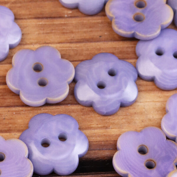 Flower-Shaped Eco-Friendly Corozo Buttons For Kids' Clothing 20 Pack